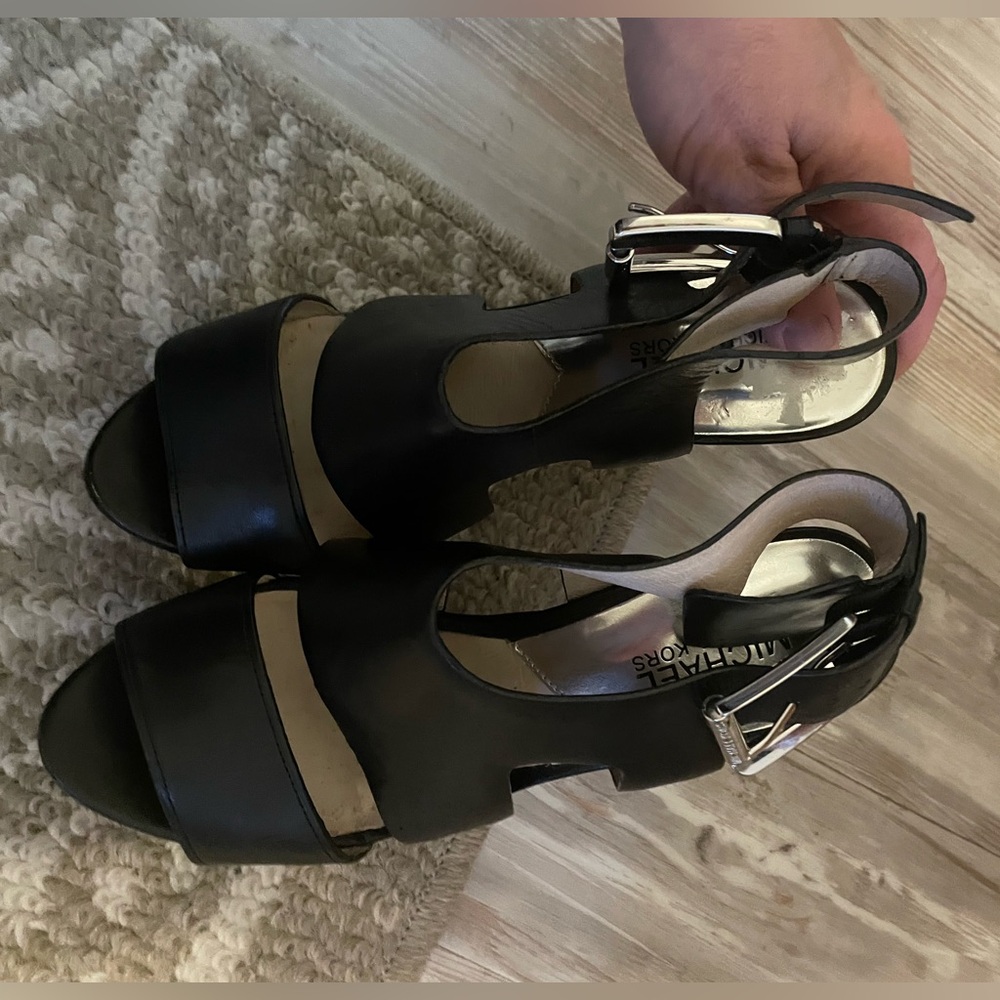 Michael Michael Kors black leather heels
